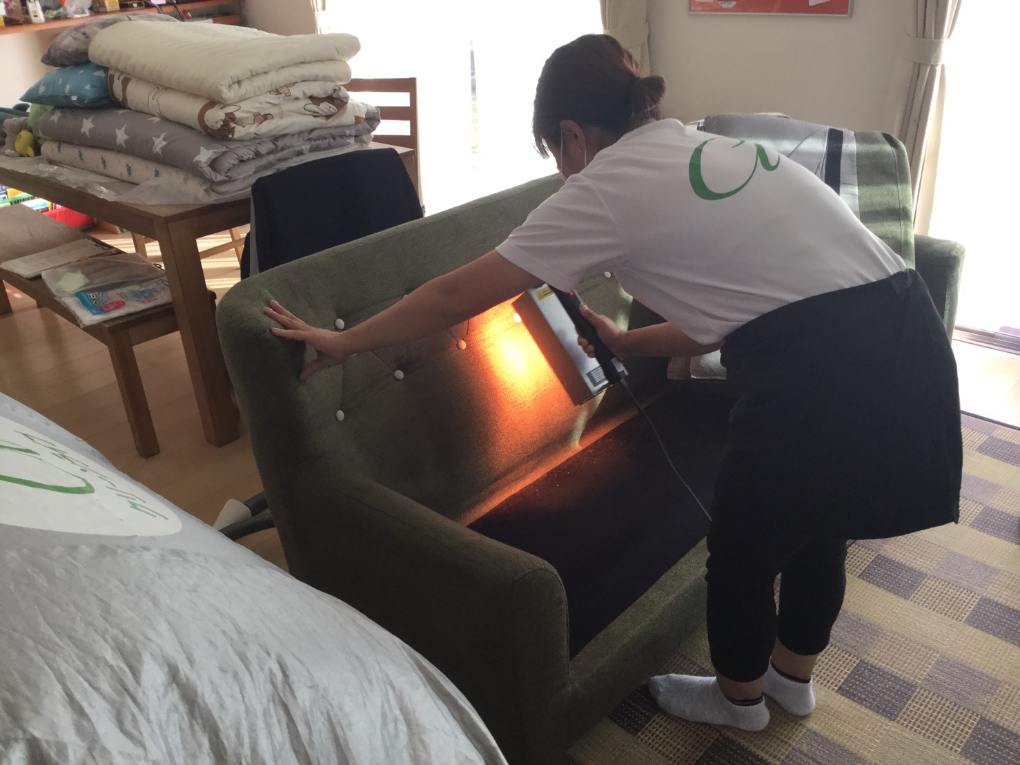 クリーンライブシステムによる寝具のハウスダスト除去